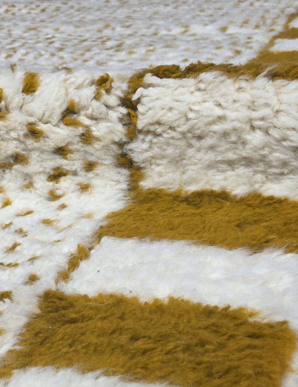Contemporary Berber Rug - 298 x 247 cm