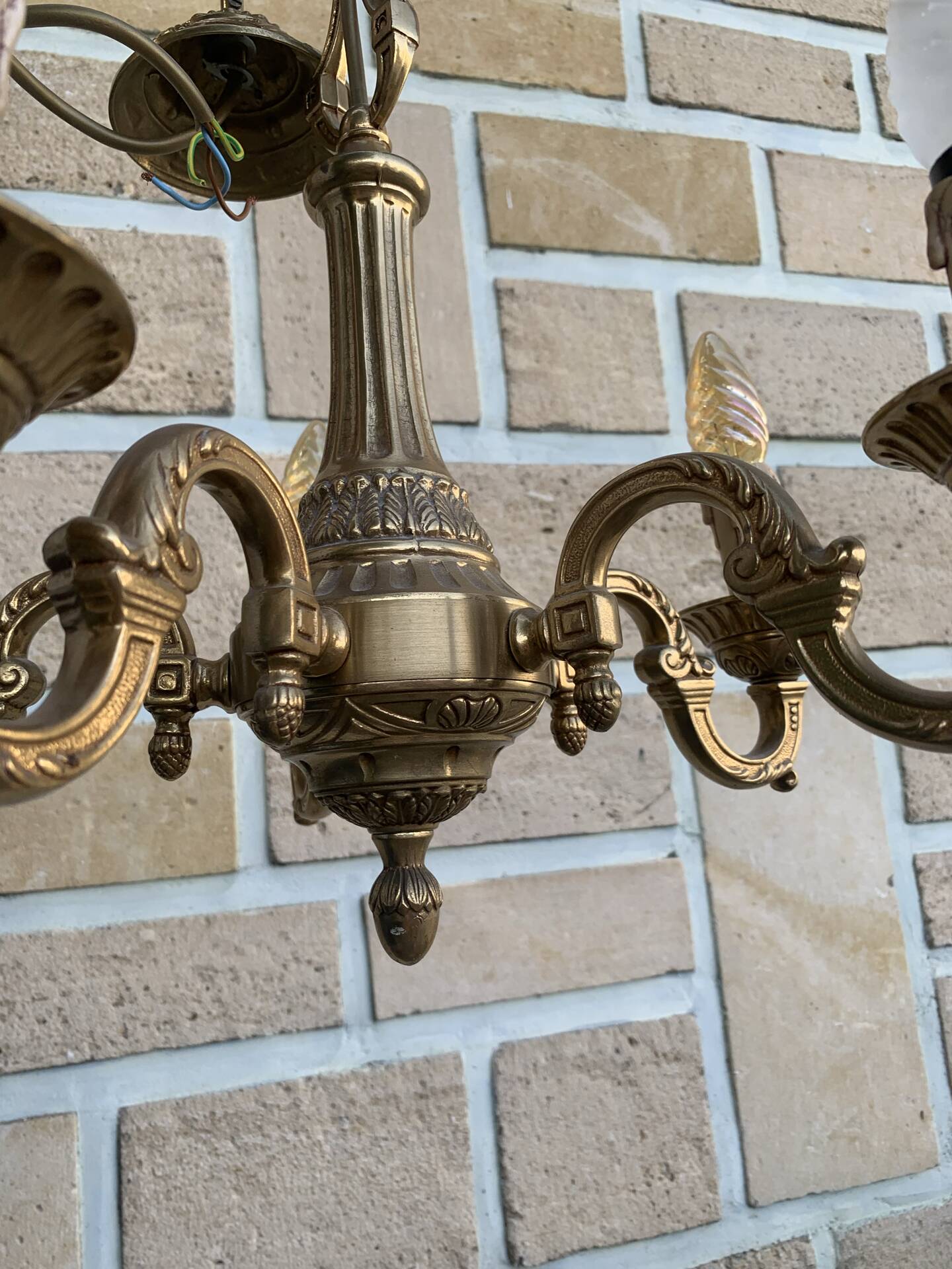 Elegant antique bronze chandelier with 5 light arms, in Louis XV style.