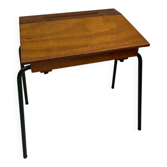 Folding wood and metal school desk