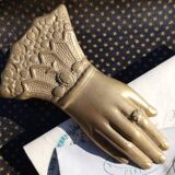 Solid brass mail clamp