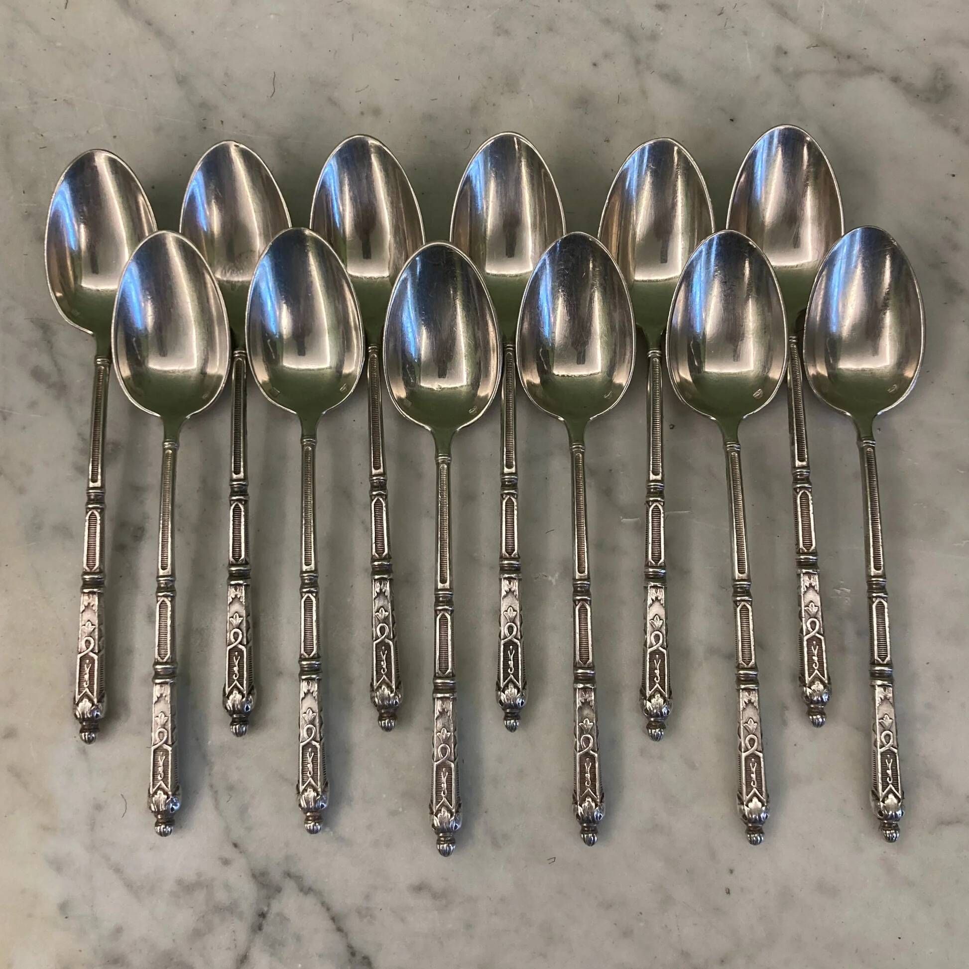 12 small silver-plated metal spoons, Russian-style handles, SAM Lux