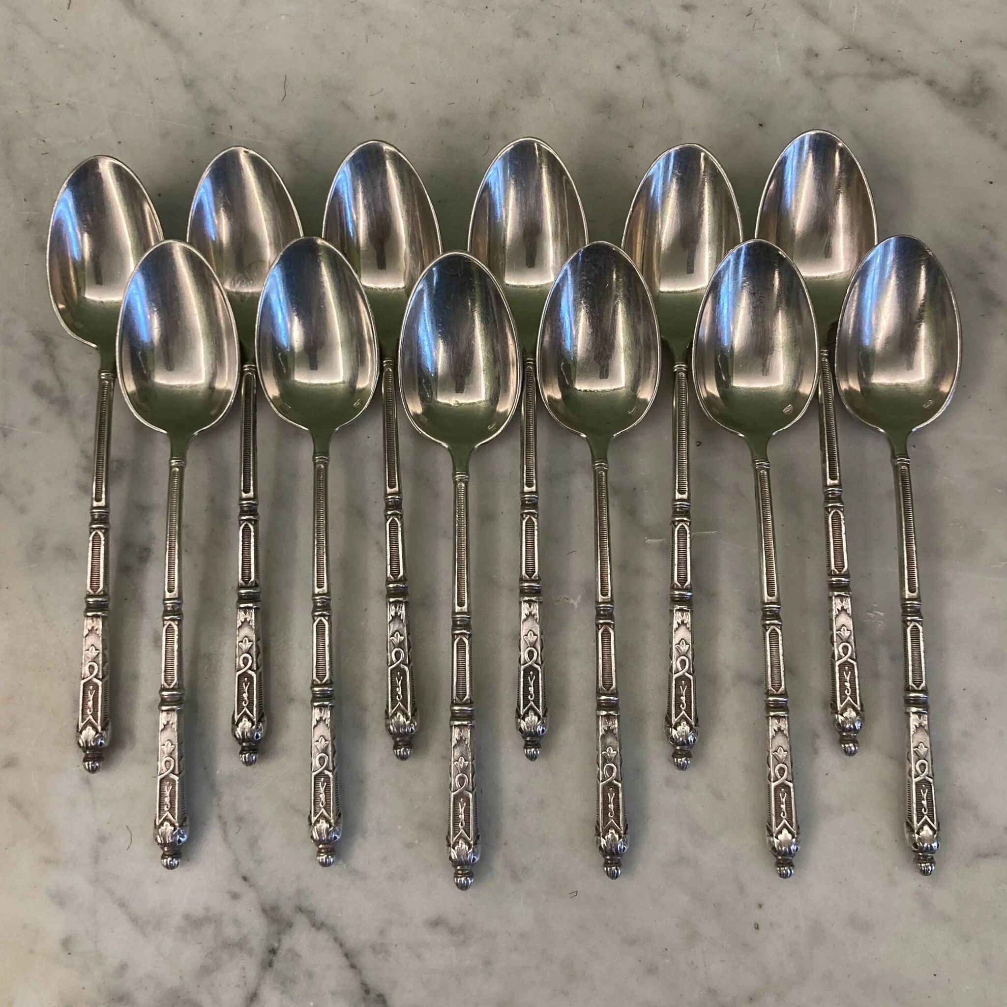 12 small silver-plated metal spoons, Russian-style handles, SAM Lux