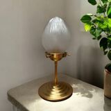 Vintage globe shell table lamp