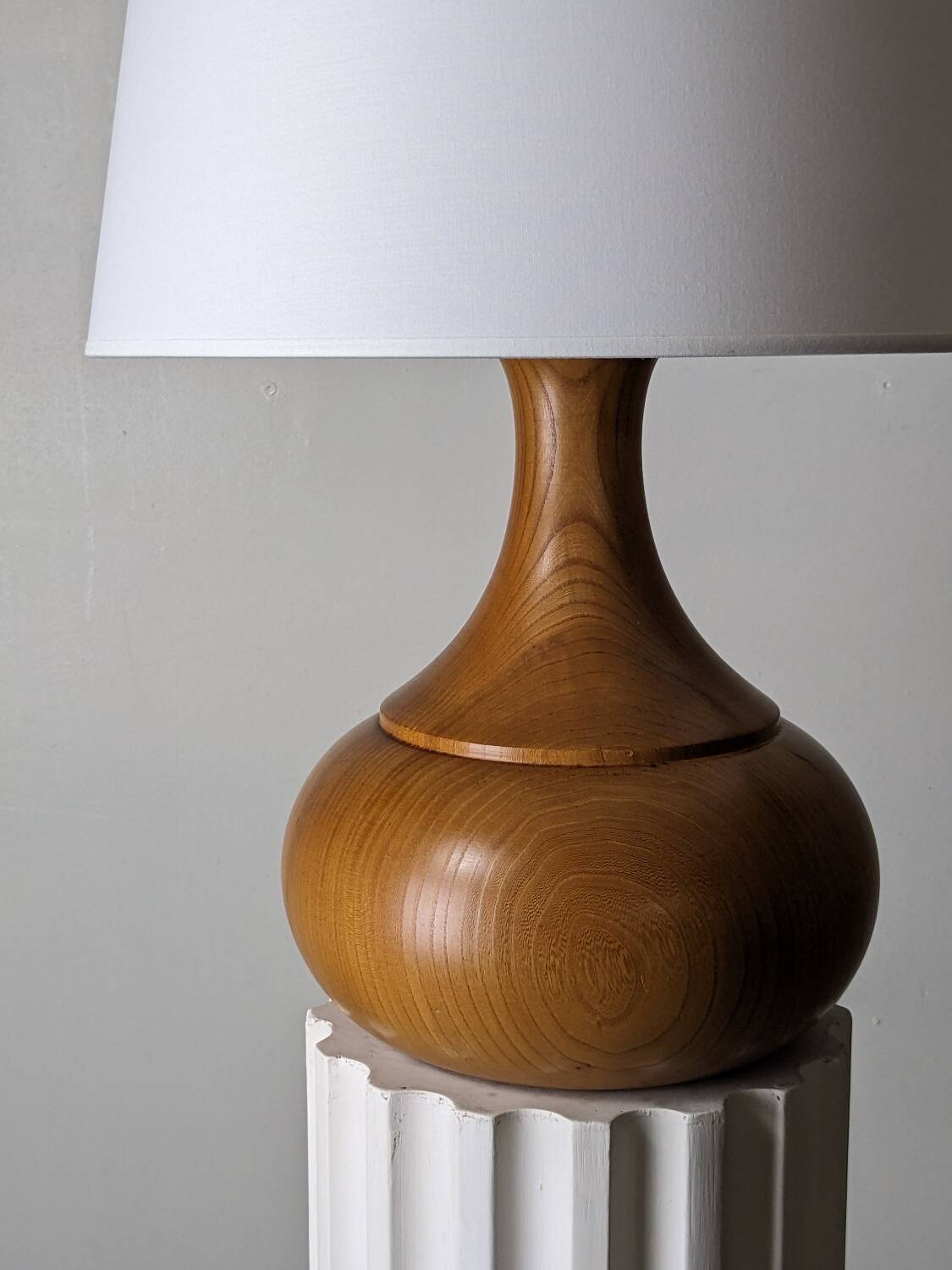 Solid elm lamp - 1970s