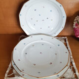 3 plats ronds en porcelaine fleurie et or