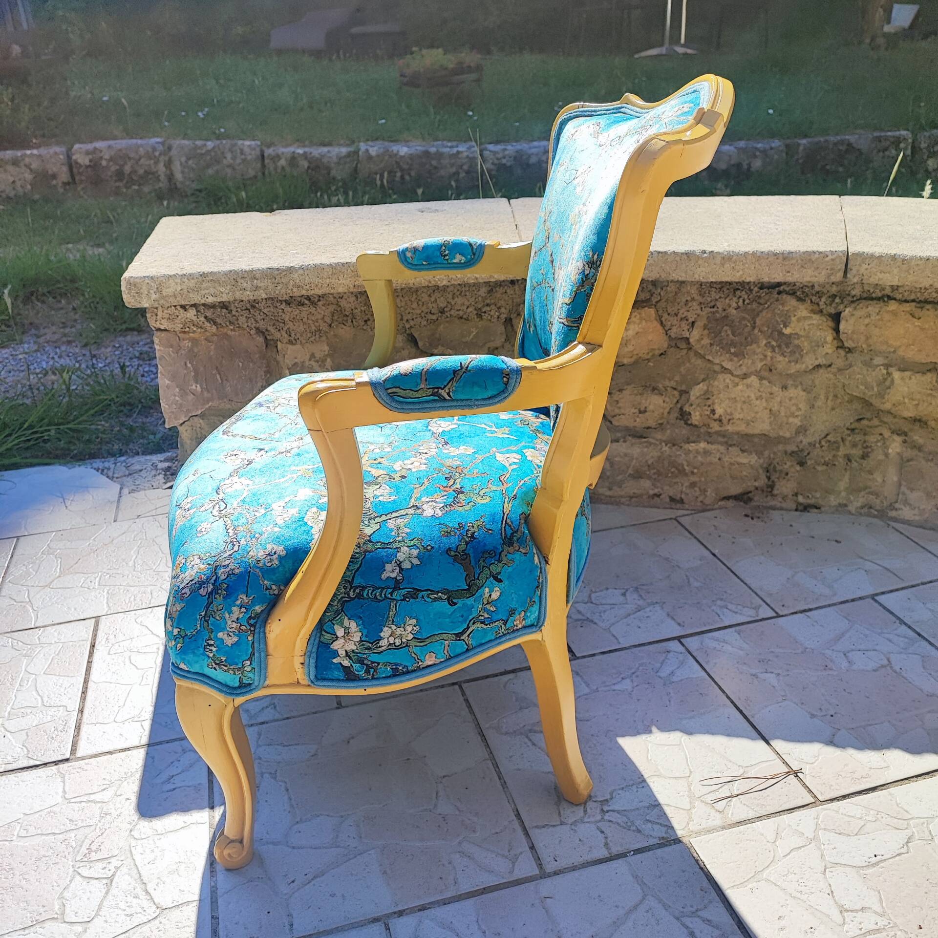Paire de fauteuils cabriolets, rénovés