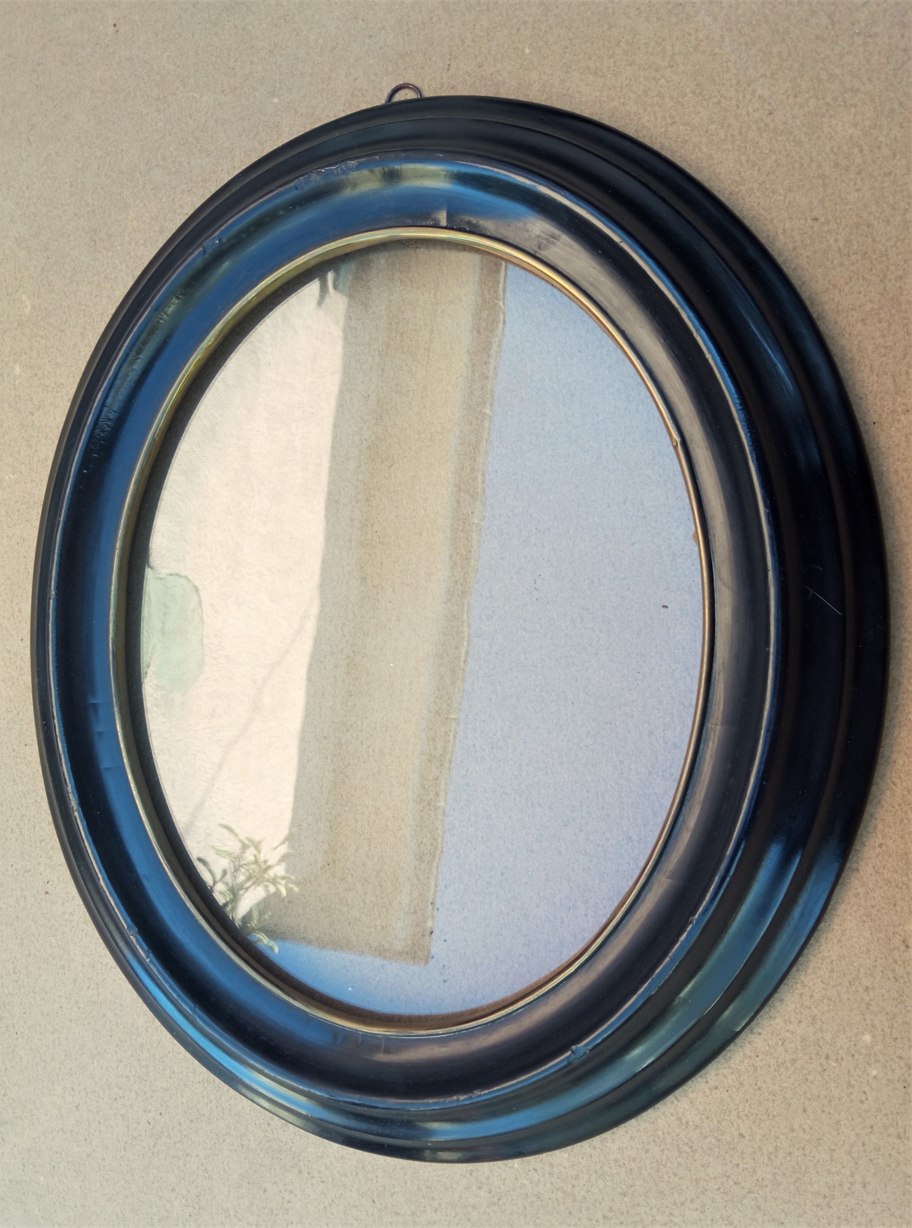 Black lacquered oval frame with its blown glass - Napoleon III - view 25.4 x 20.4