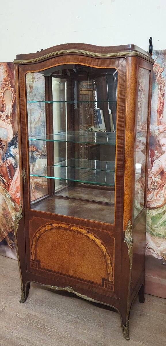 Louis XV style display cabinet in noble wood marquetry