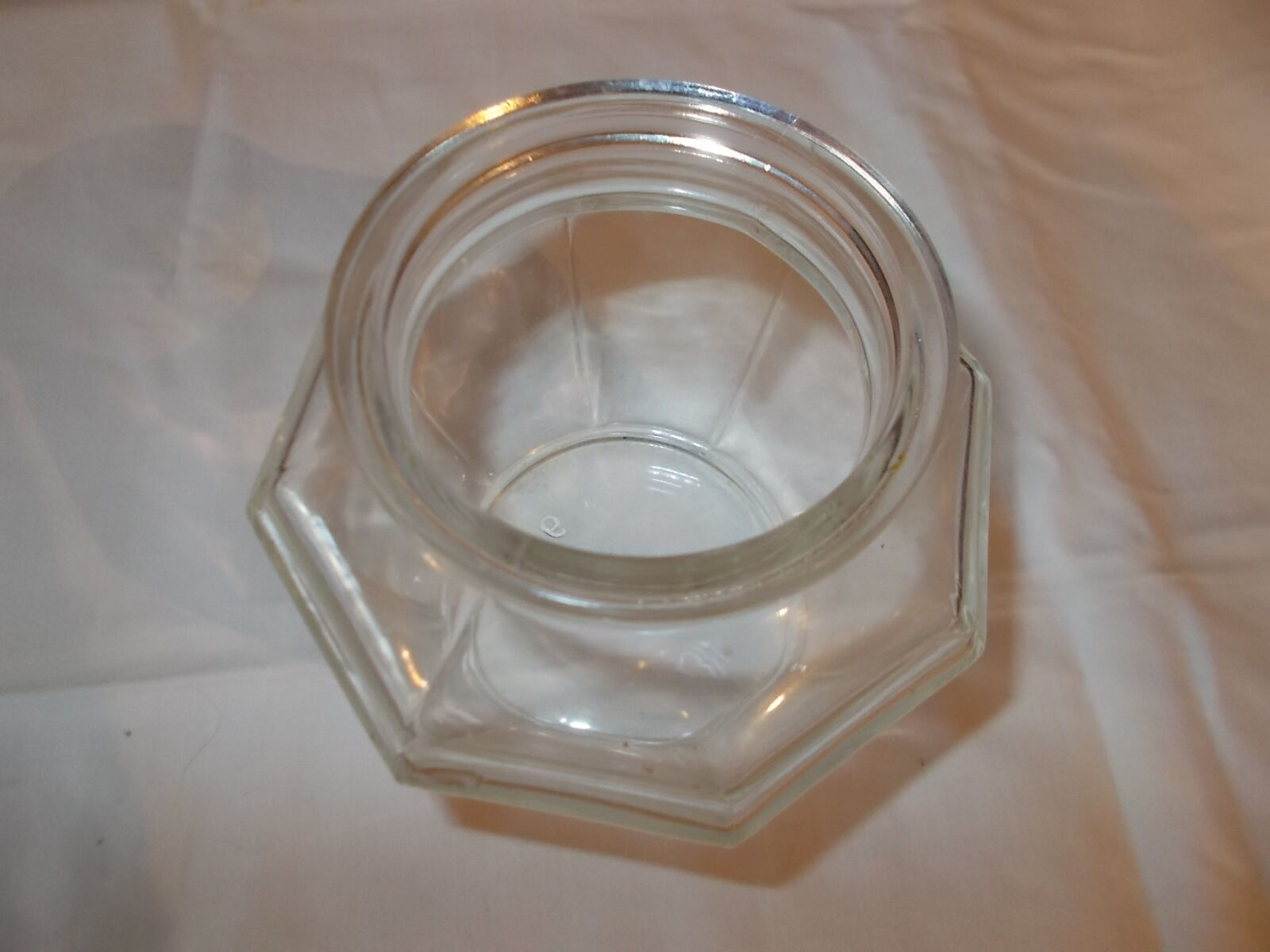 Glass jar