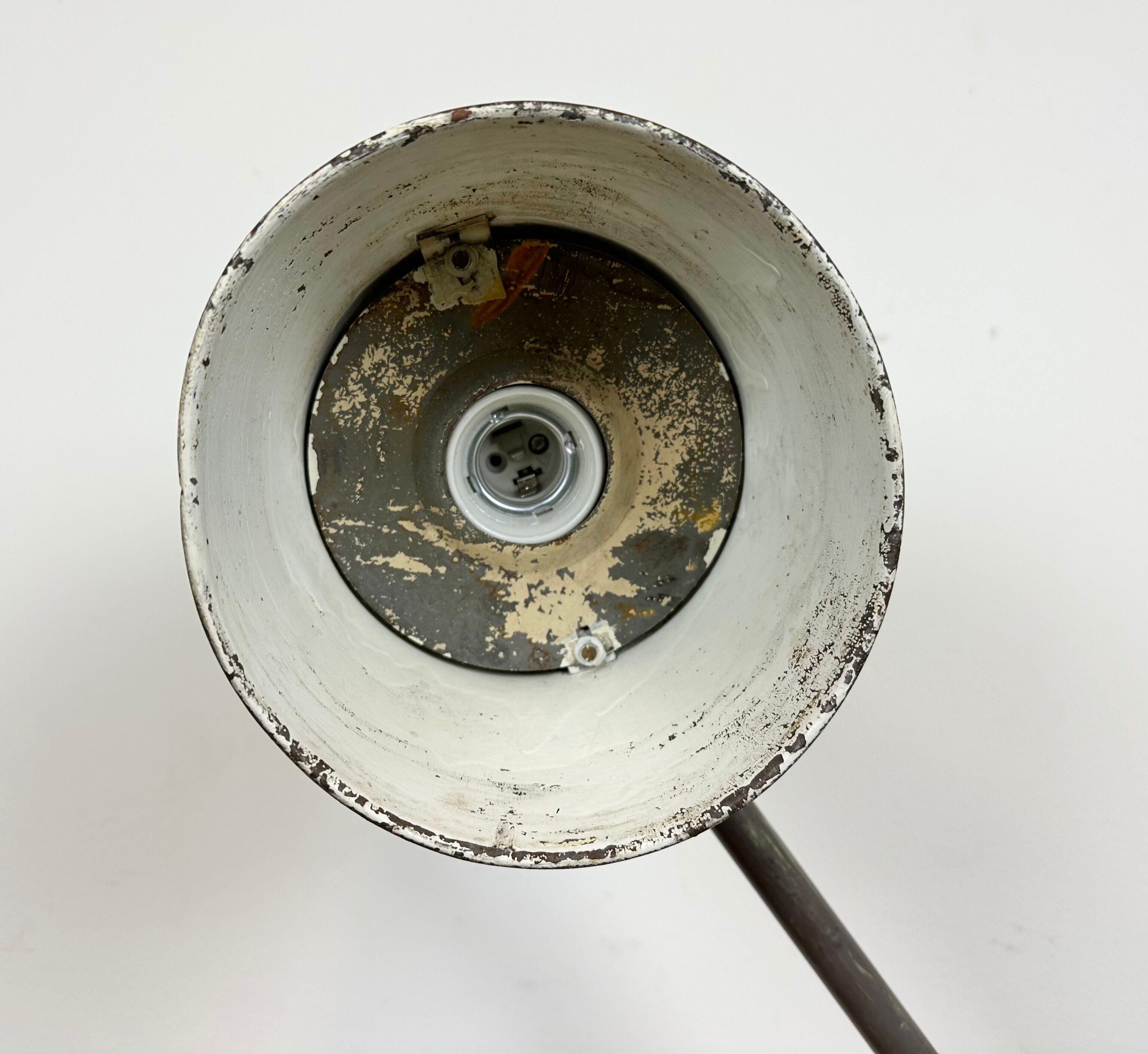 Lampe de table d’atelier industriel brun, années 1960