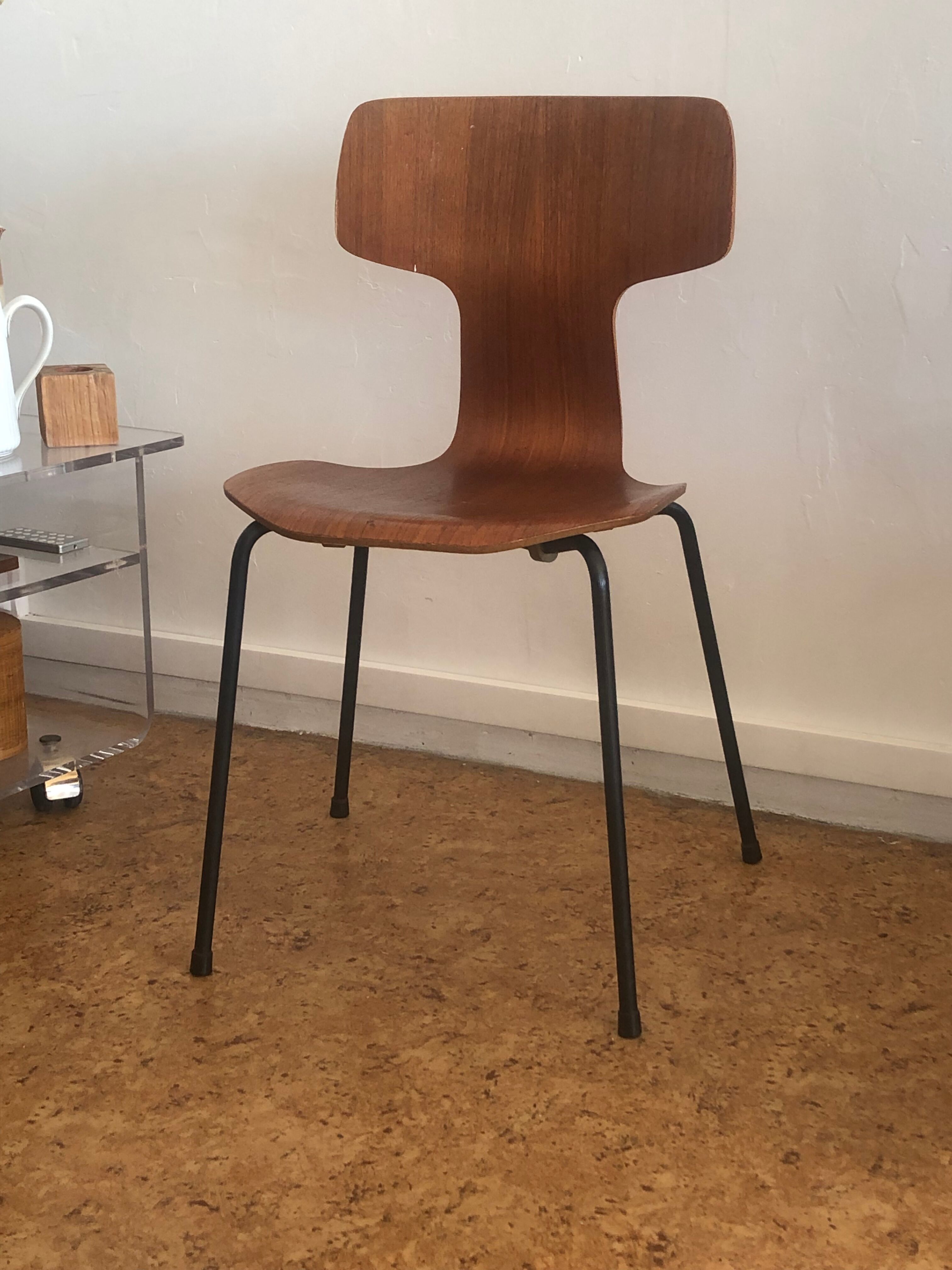 Hammer Chair 3103 by Arne Jocobsen , Fritz Hansen