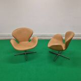 Paire de chaises Arne Jacobsen Swan Fritz Hansen