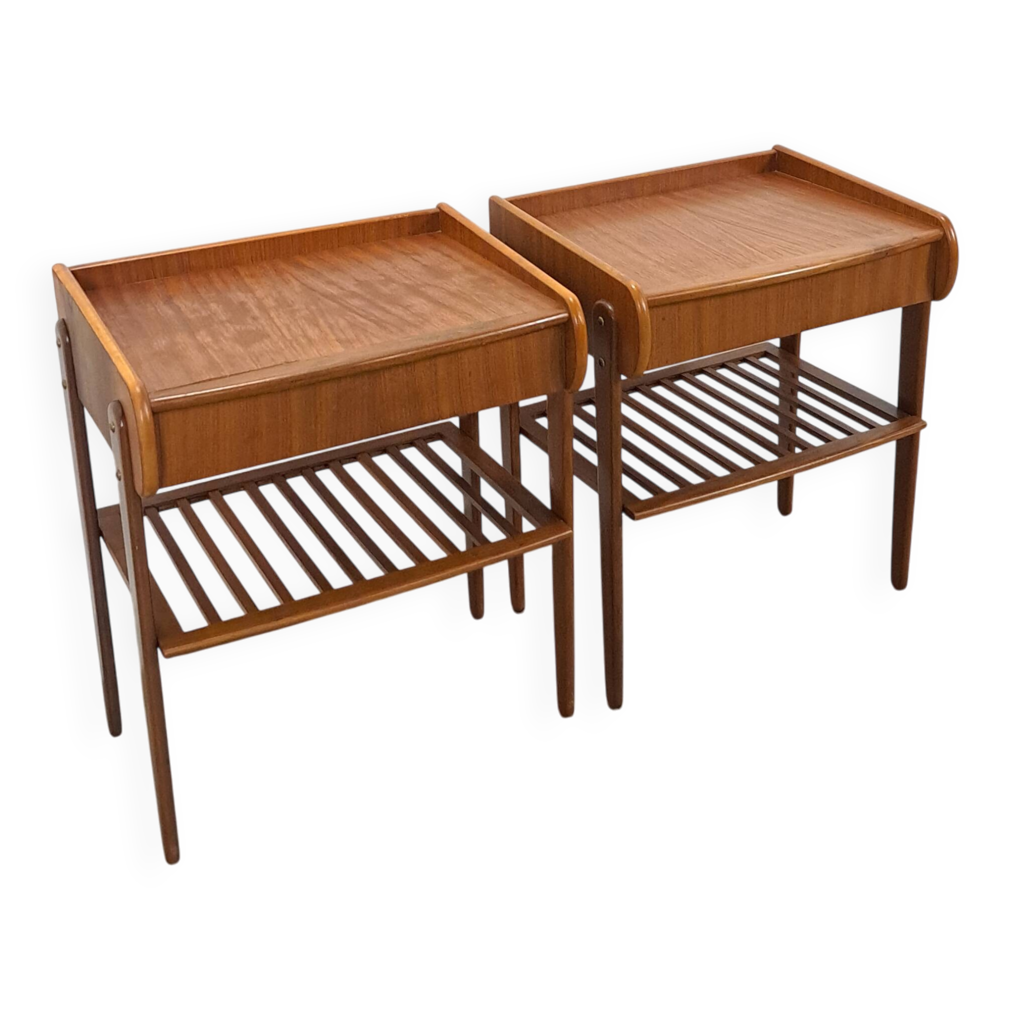 Teak fineer nachtkastjes set met lade uit Zweden