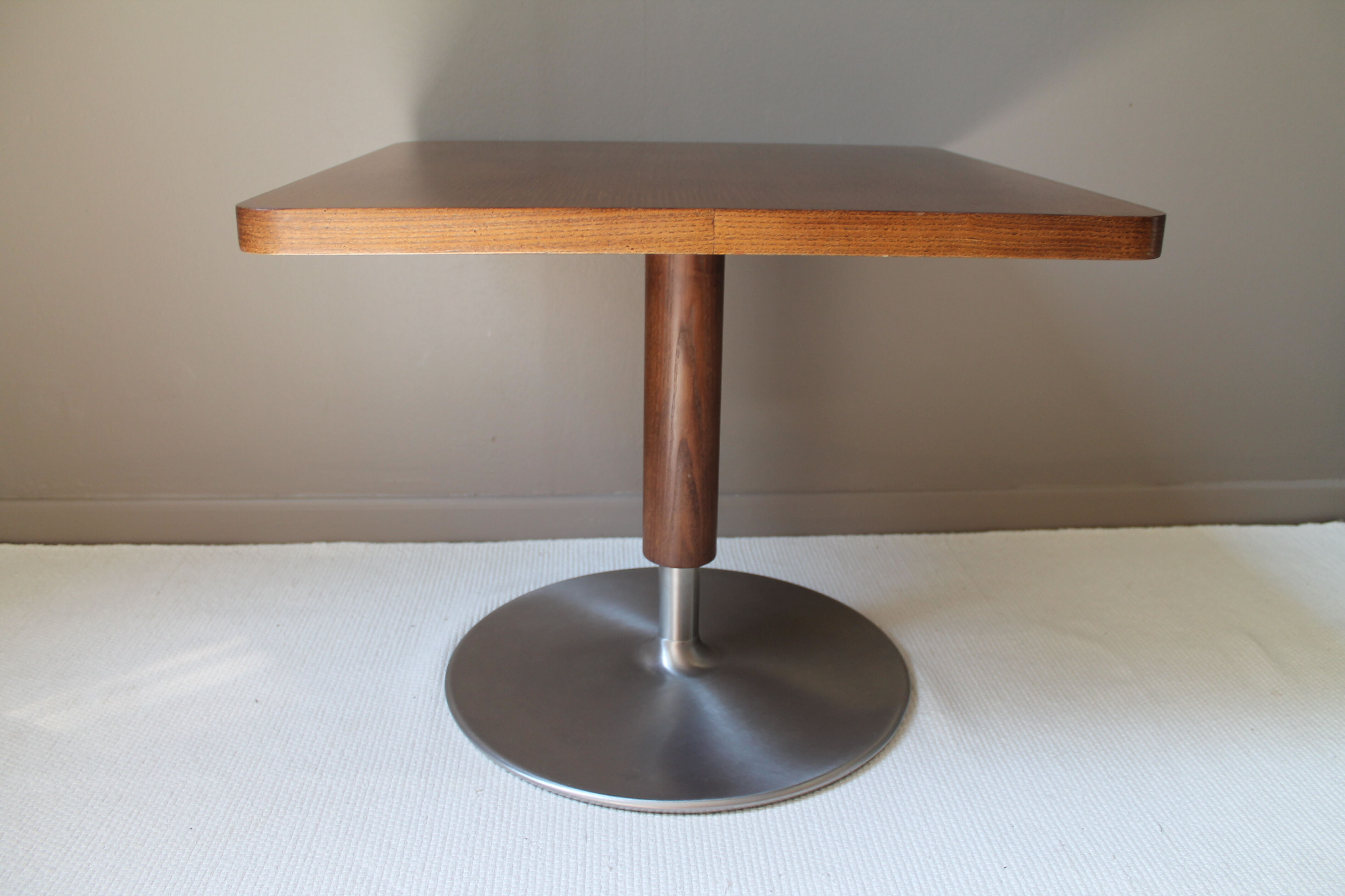 Table basse au design allemand