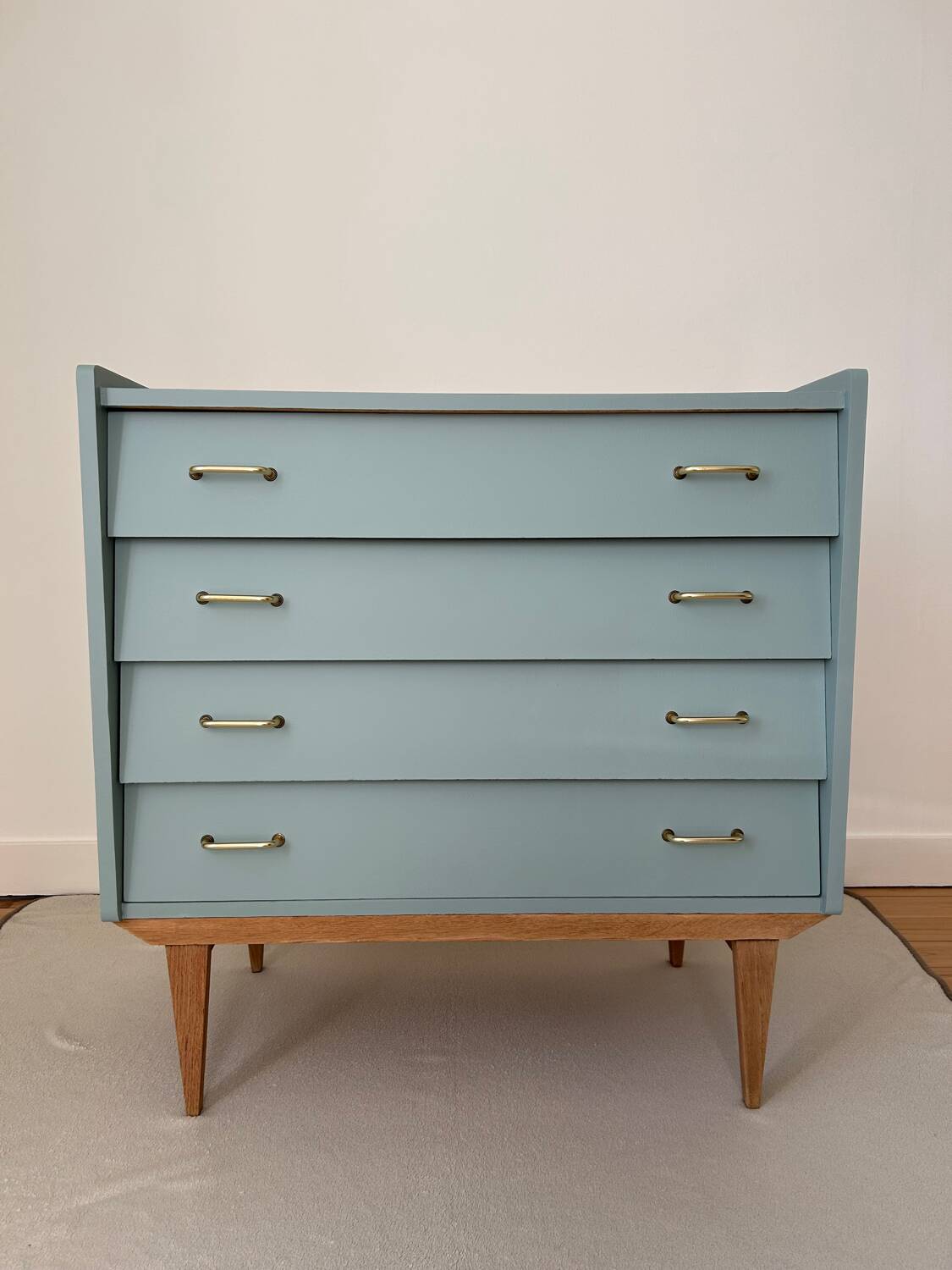 Commode vintage