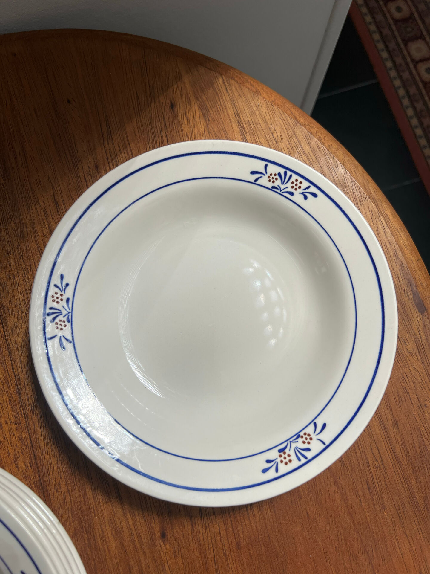6 soup plates 1940s/50s