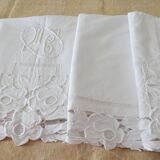 drap lin ancien broderie richelieu et monogramme