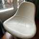 Fauteuil pivotant "egg tirup" de carl öjerstam ", cuir blanc