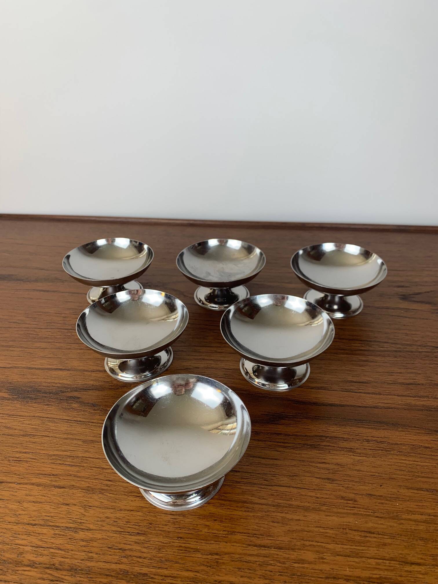 6 coupes à dessert en inox, 1970