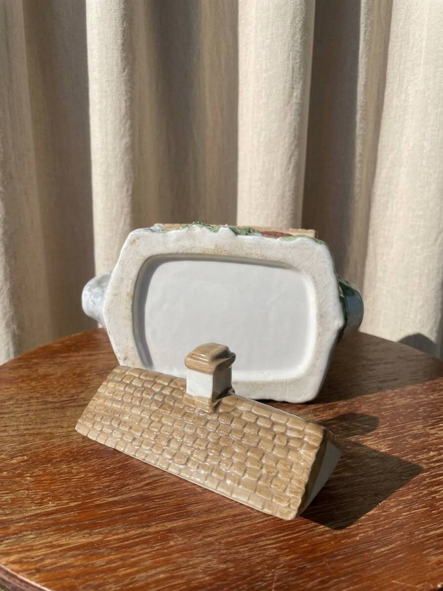 English cottage slipware teapot