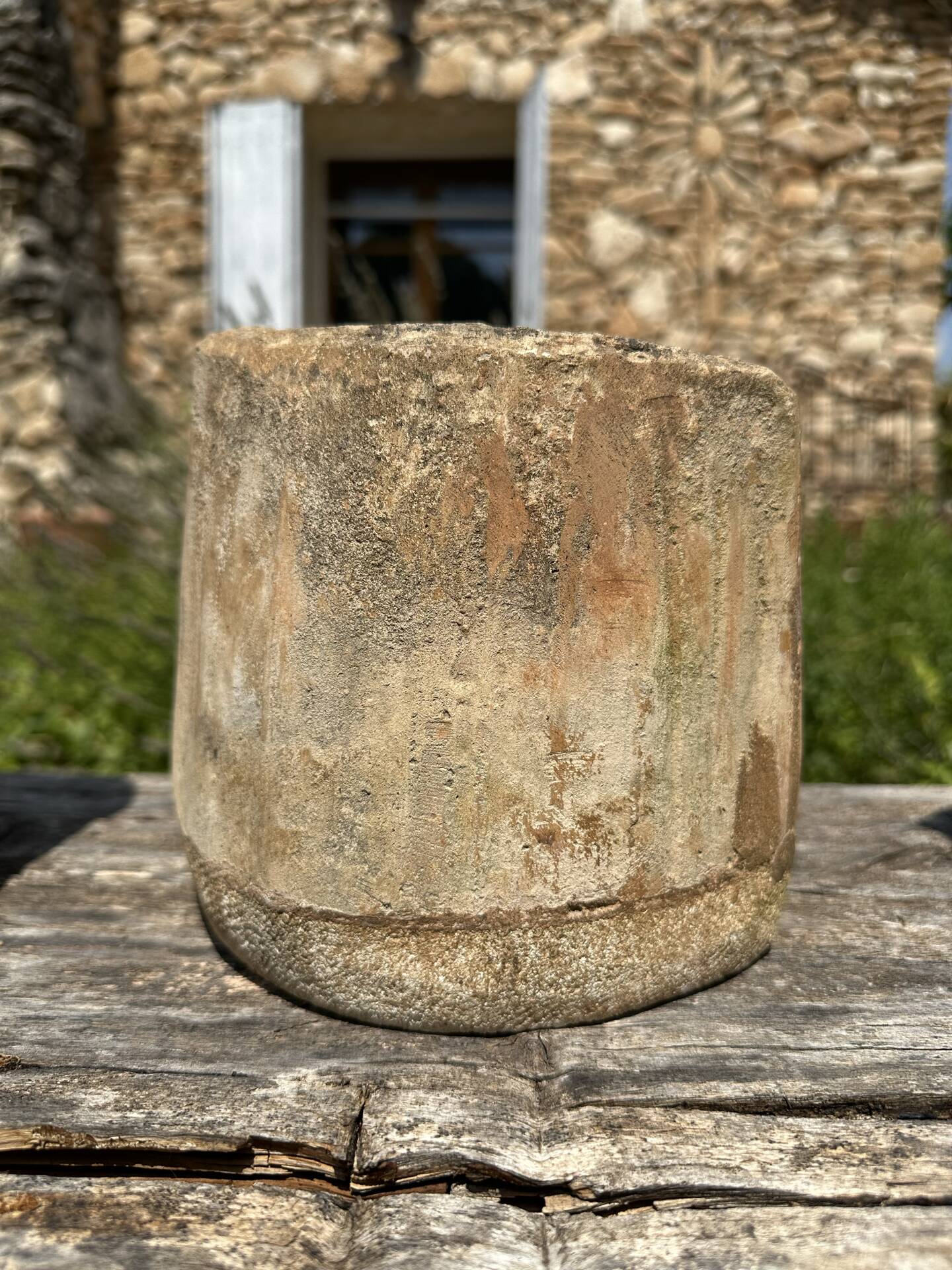 Pot in Provençal tiles