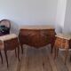 Ensemble commode galbée et table de chevets
