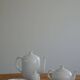 Axel Salto, Ensemble de service en porcelaine de Royal Copenhagen, milieu du siècle, 1956