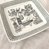 Square plate Arabia Finland Emilia series 1959 designer Raija Uosikkinen