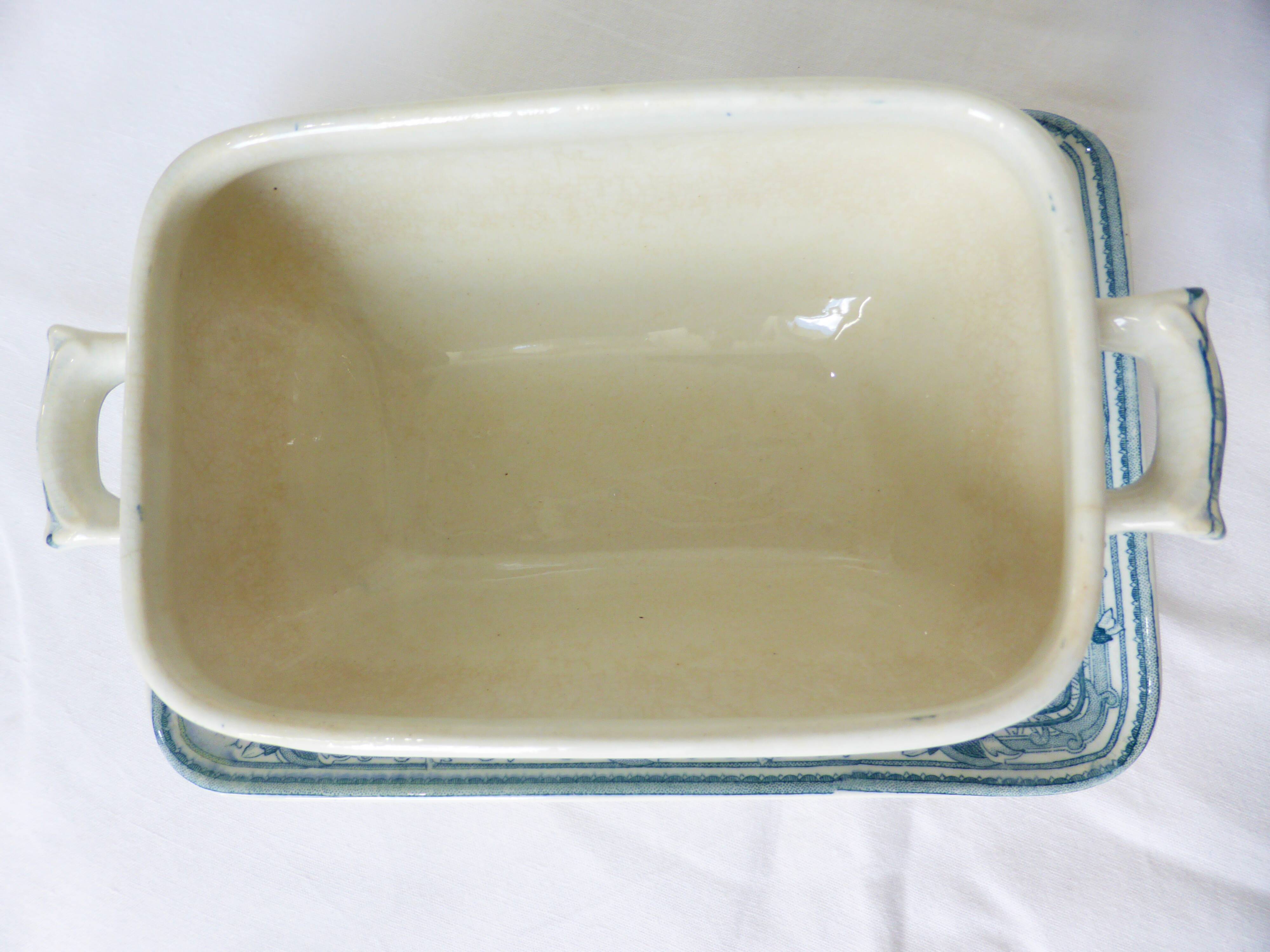 Saucière vintage Massena en porcelaine