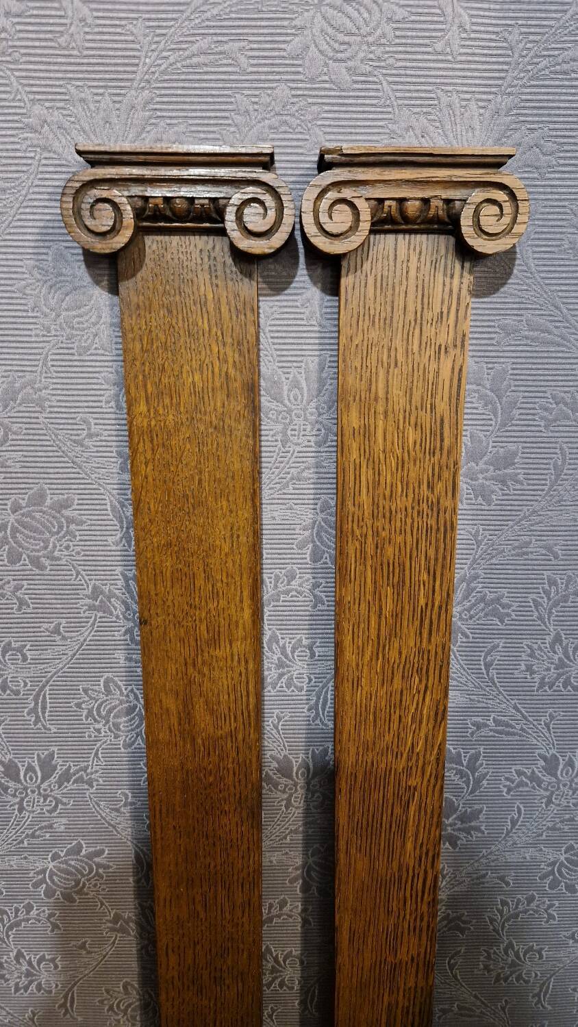 Pair of vertical pediments