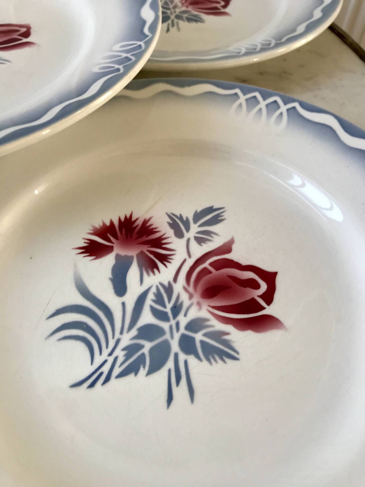 set of 5 Digoin Sarreguemines flat plates model Juliette / Nina Rosa 50s