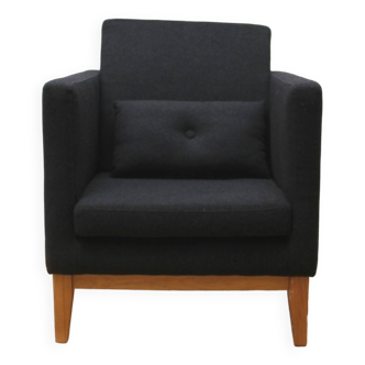 Day armchair, Design House