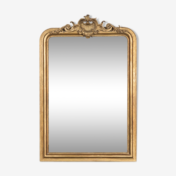 Antique golden mirror with shell crest