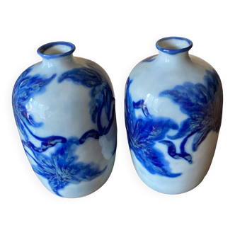 Paire vases Camille Tharaud - Porcelaine Limoges - Décor nymphéas - Haut. 16 cm