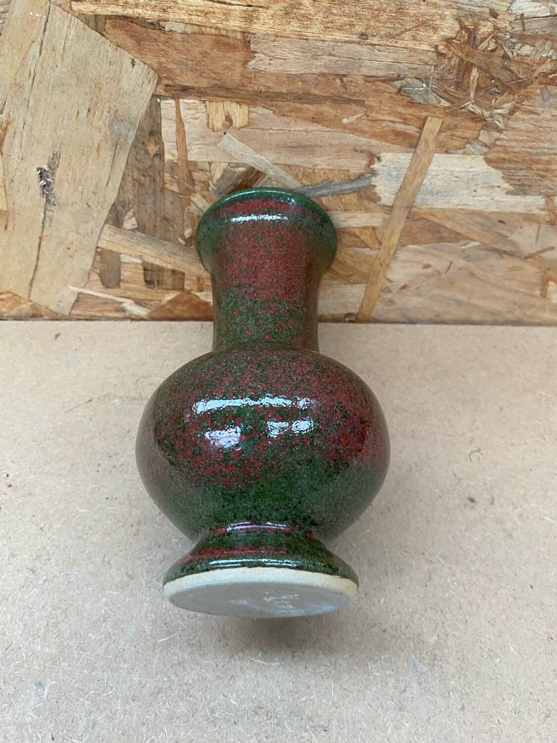 Old vase le cep green & red sandstone made in france vintage