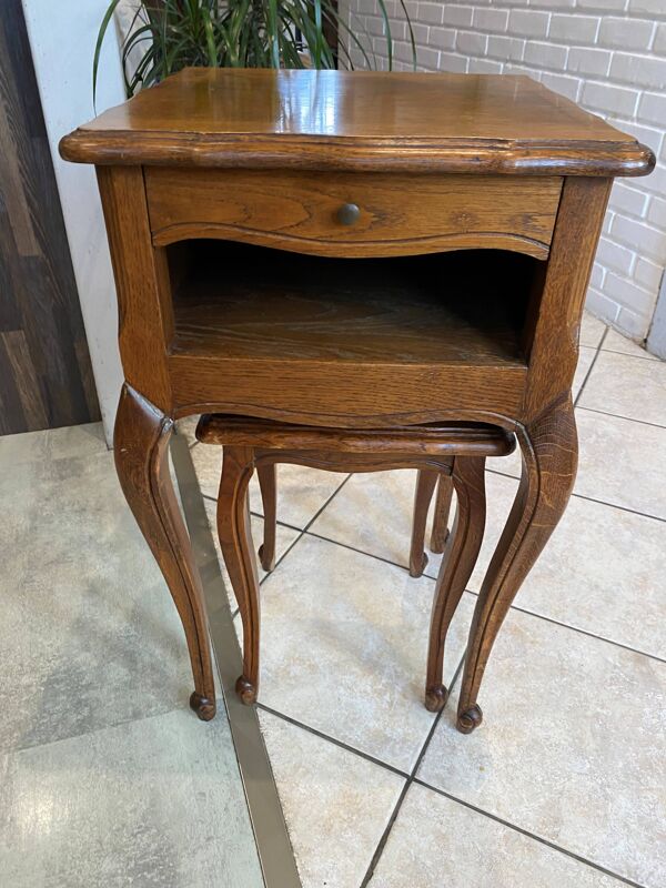 Guéridon ensemble gueridon et tabouret de style Louis XV en chêne massif