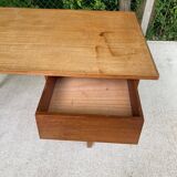Bureau scandinave en bois 4 tiroirs et pieds fuseaux, 1940