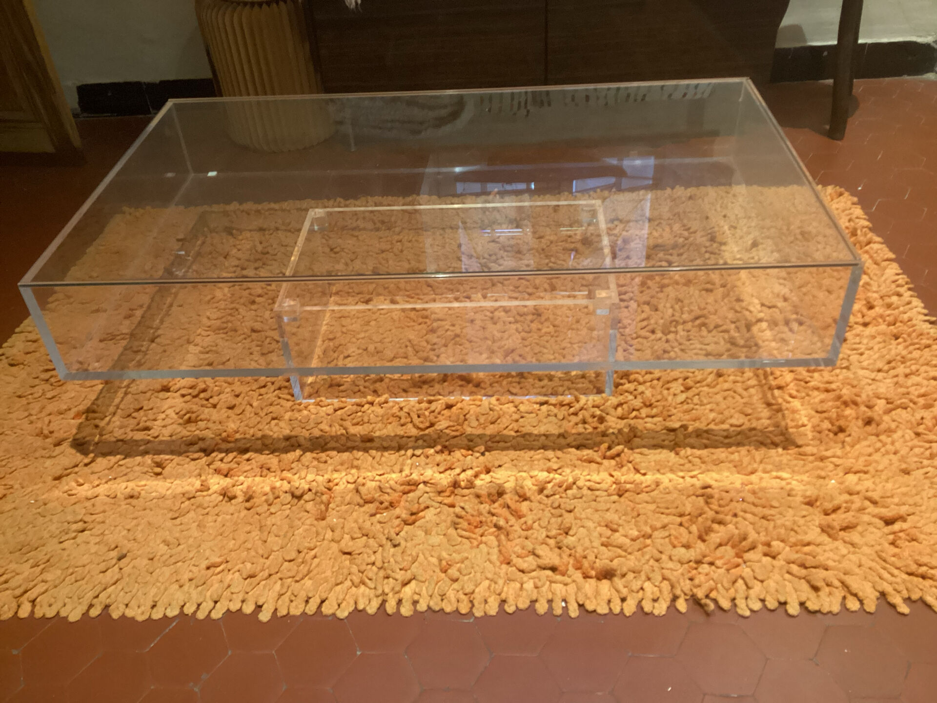 Table basse  Plexiglass et verre