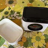 Terraillon vintage white and black scales