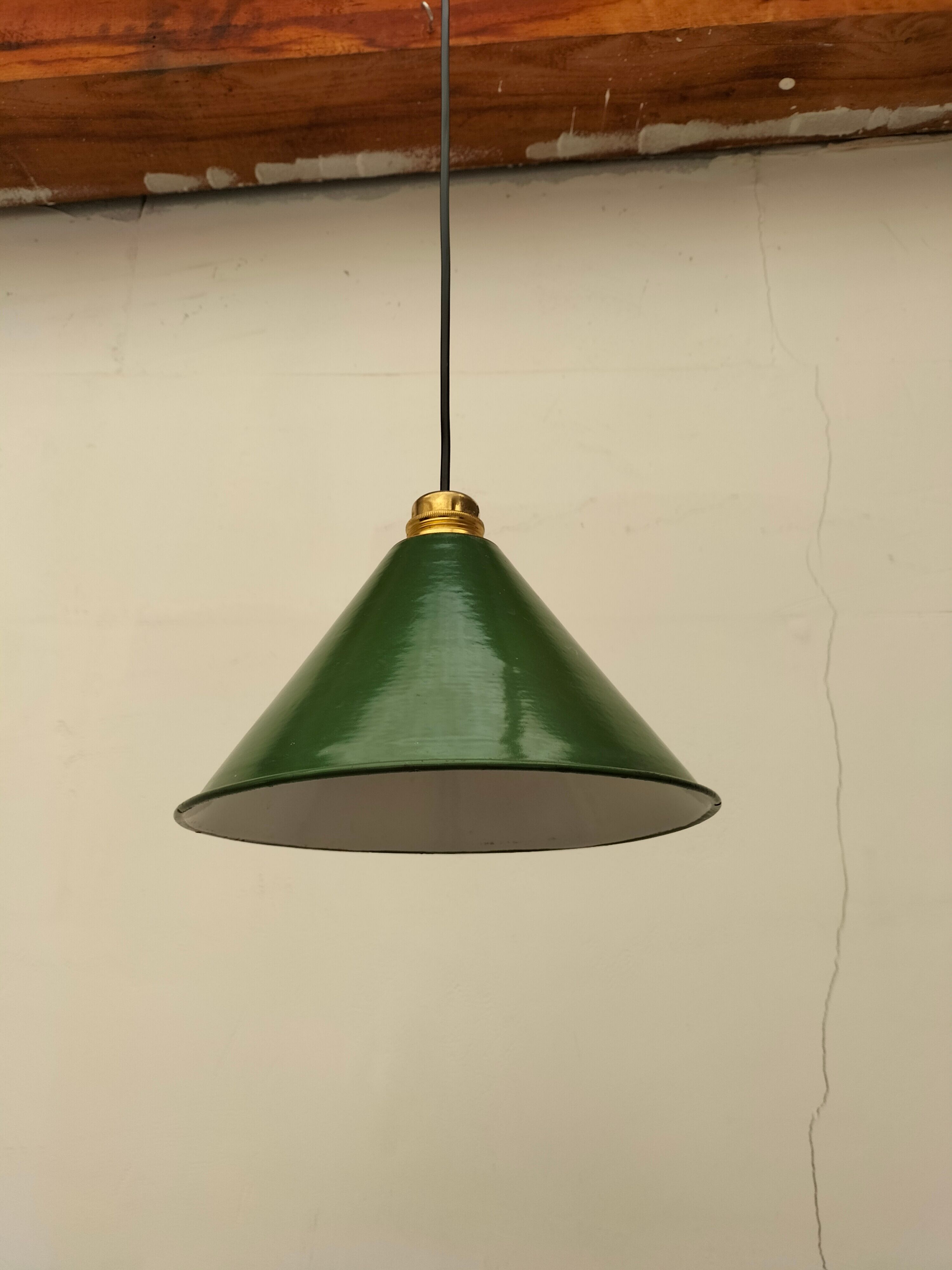 Old enamelled sheet metal lamp