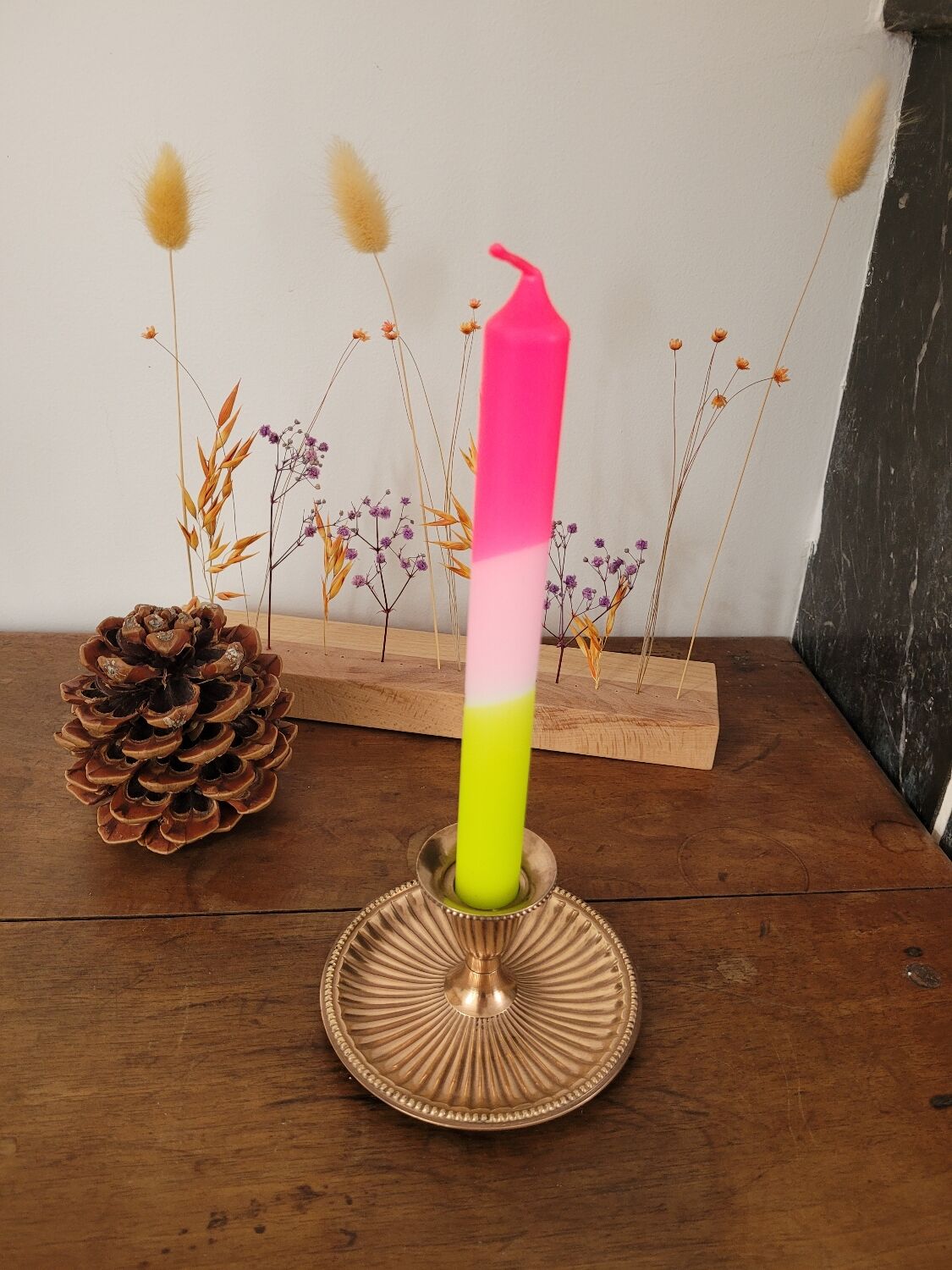 Brass candlestick with a ribbed dish