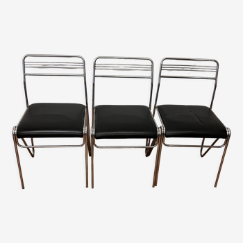 Trois chaises chromées et skai des années 70