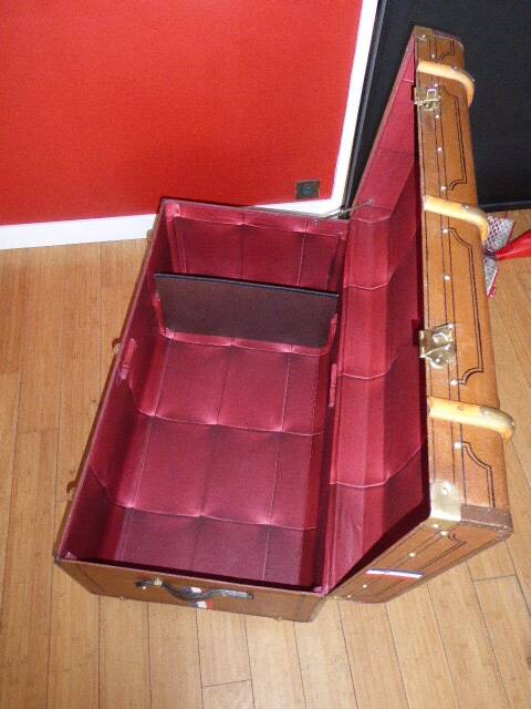 Curved mail bag in tawny from the 1920s - 100 x 54 x 46 cm