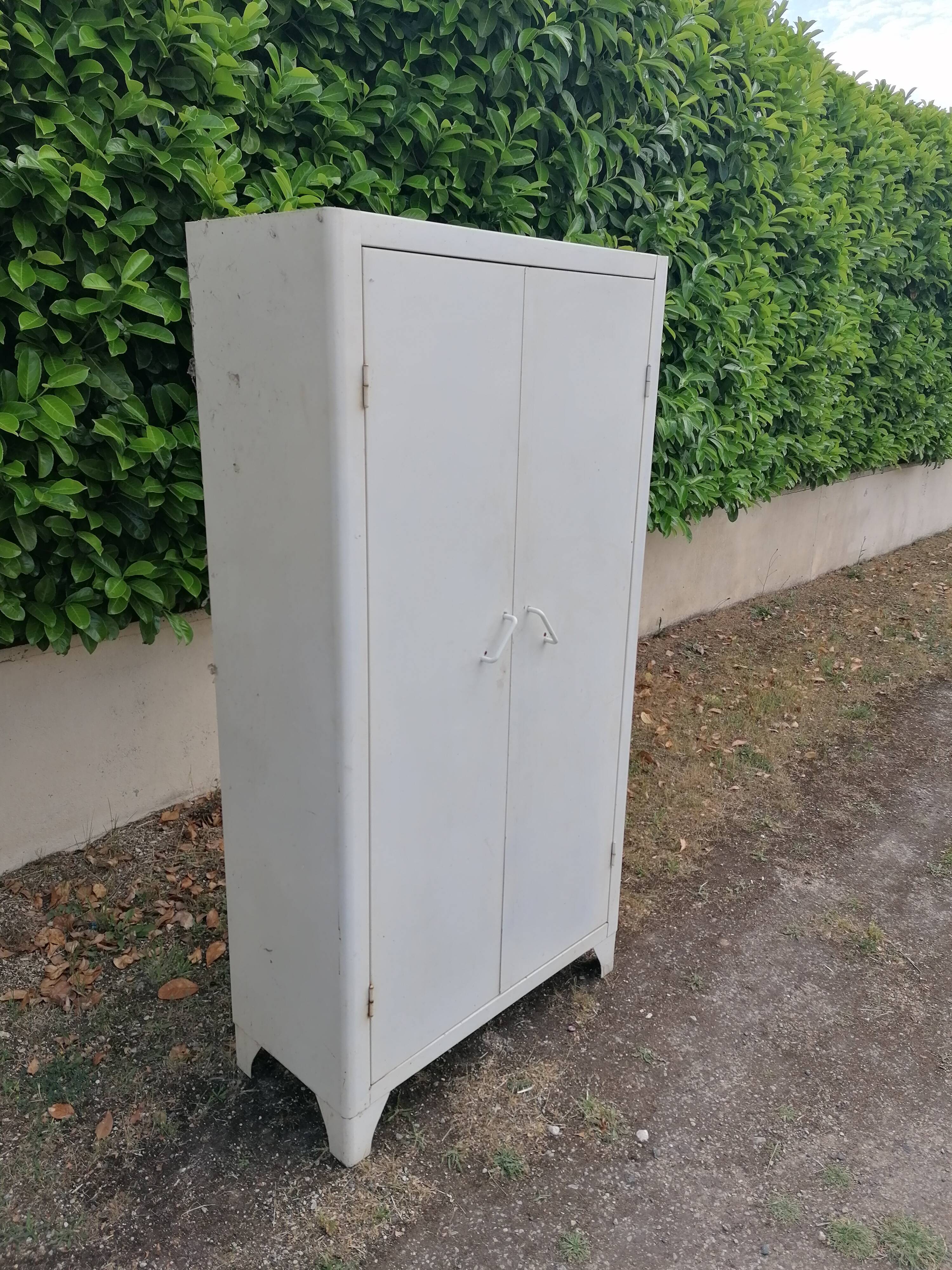 Metal kitchen cabinet