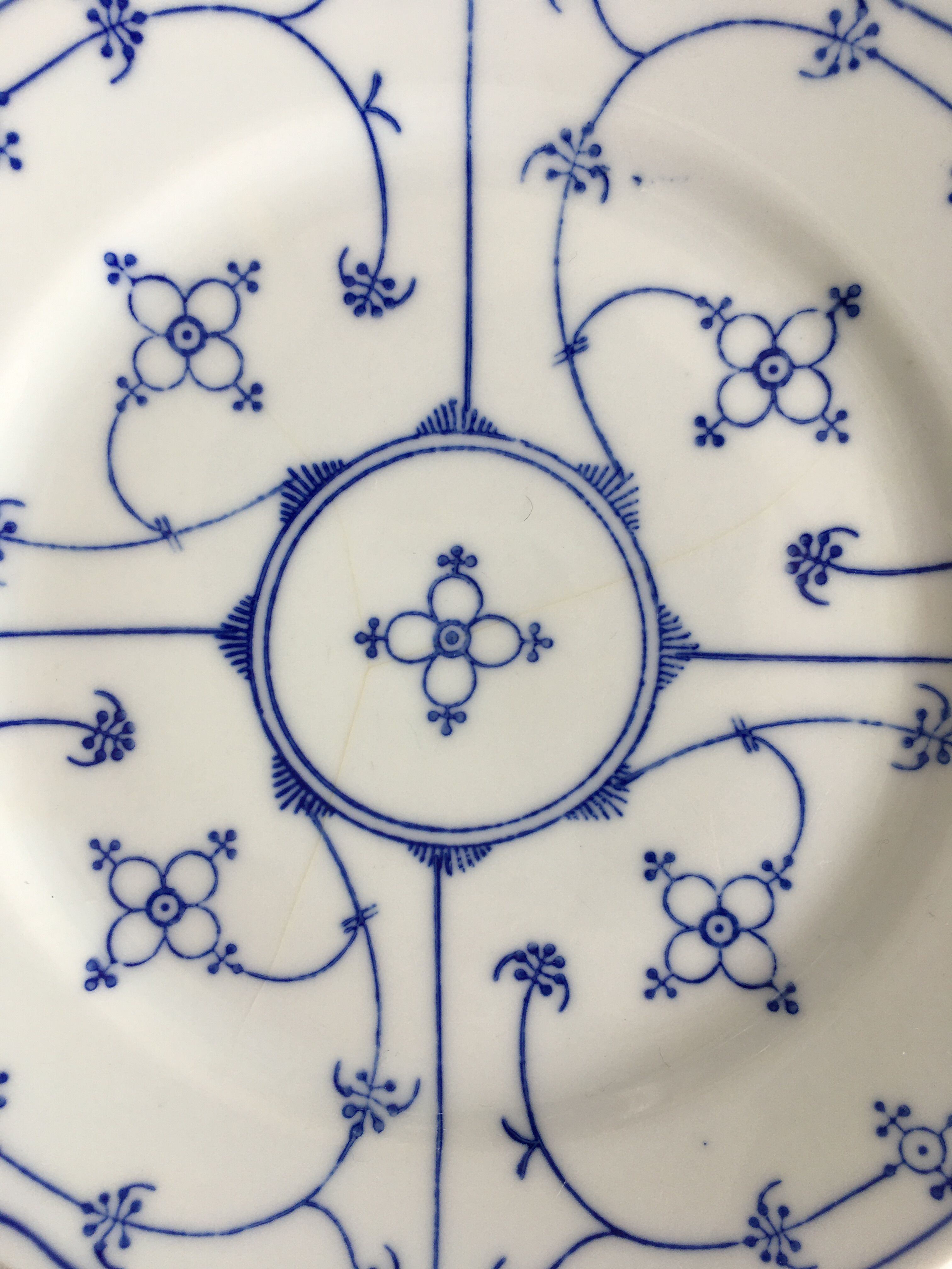 Breakfast coquetiers and porcelain plates