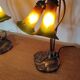 Deux lampes nénuphar en laiton et verre