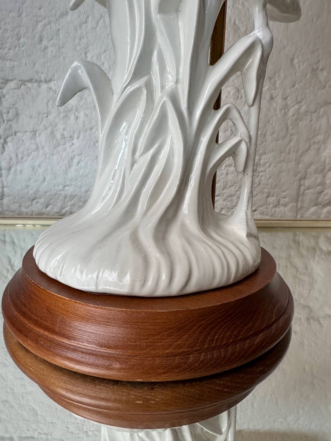 Porcelain lamp with pink flamingos from the 1980s.