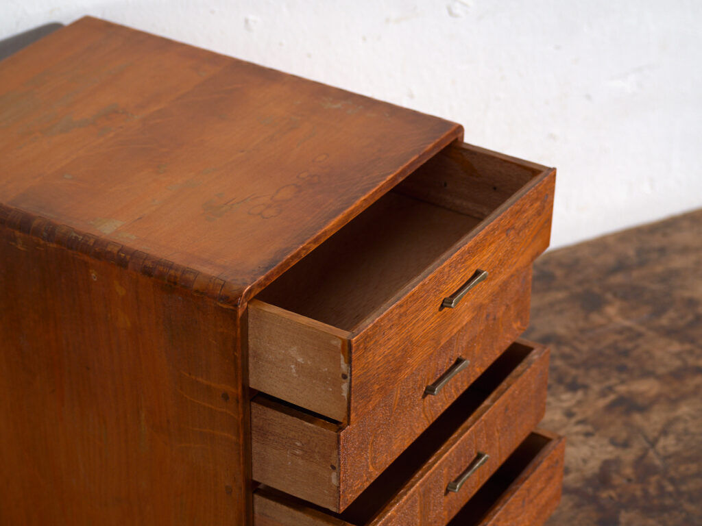 Small Japanese kotansu chest in oak – Japan, Shōwa period, around 1960