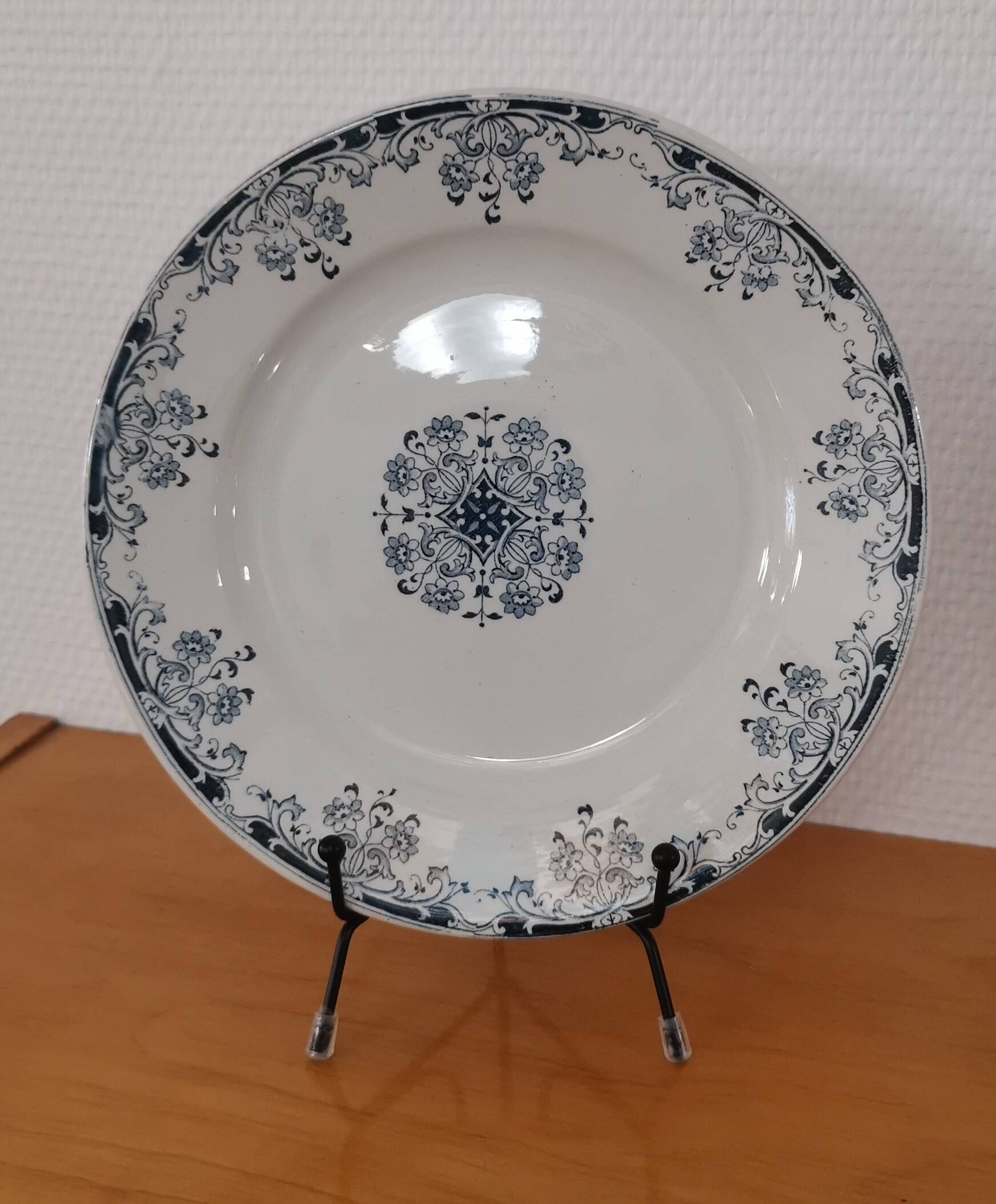 Blue/green iron earth shower bowl, “Mignon” model, H & Cie Sarreguemines