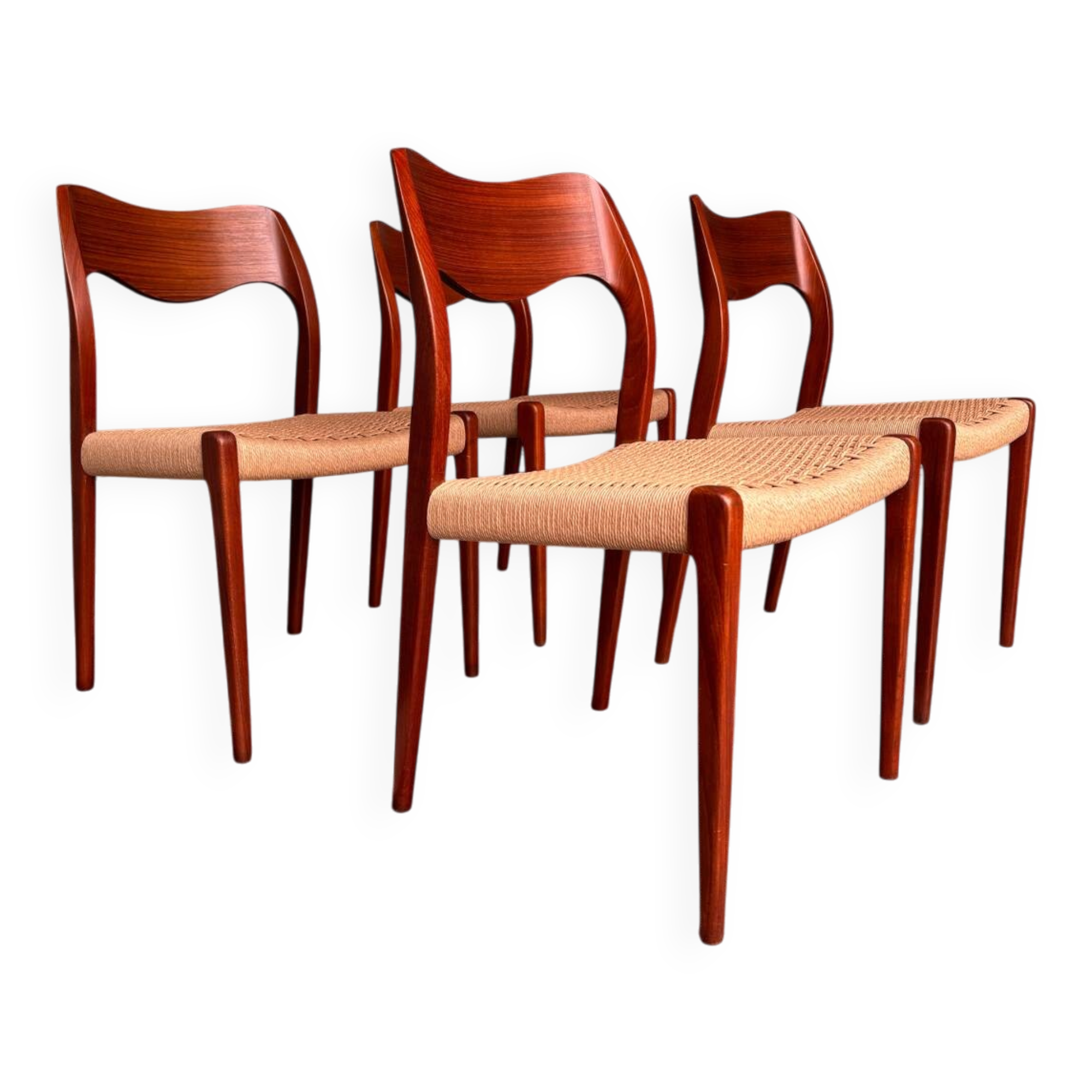 Set of 4 Møller 71 chairs